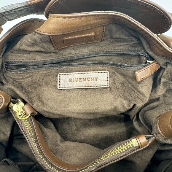 Auth Givenchy Brown Embossed Leather Small Shoulder Bag Hobo - Picture 16 of 16